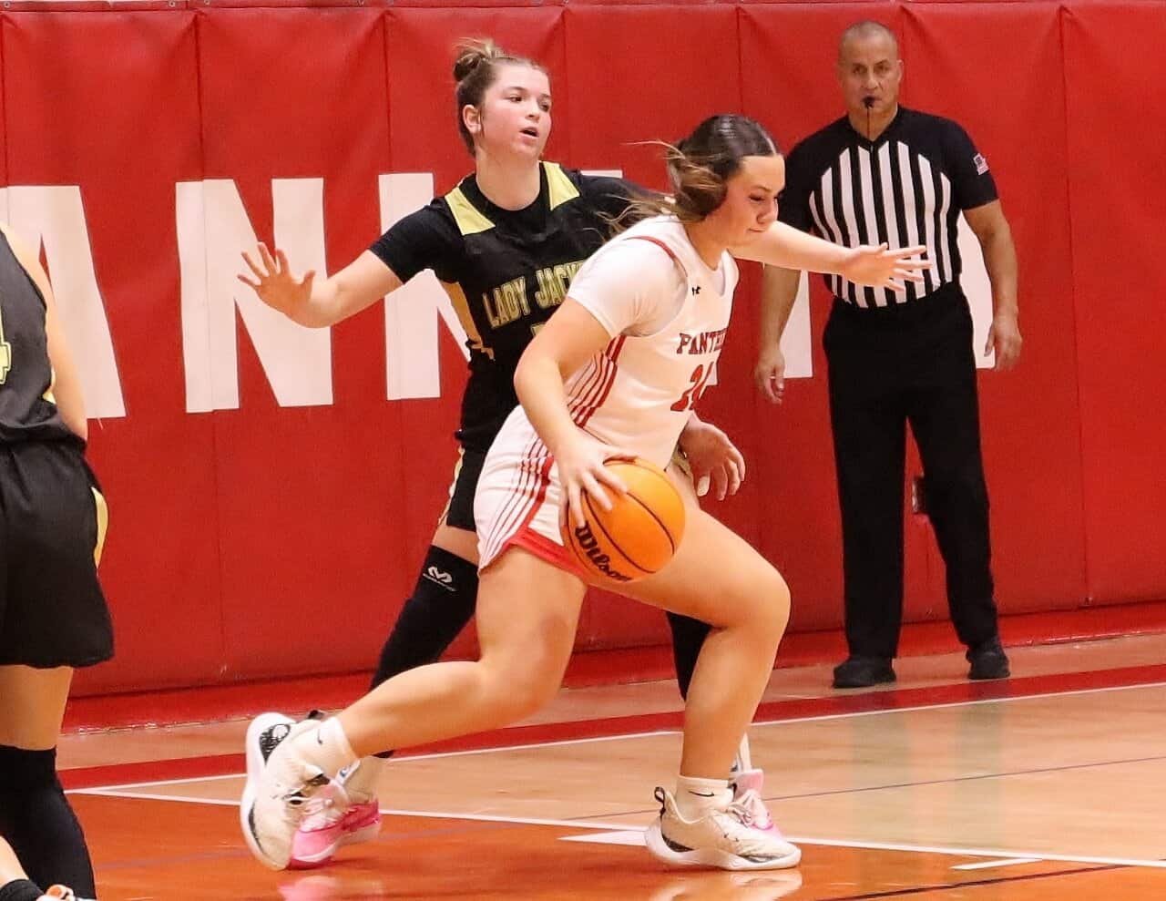 FHS basketball looks to continue winning season