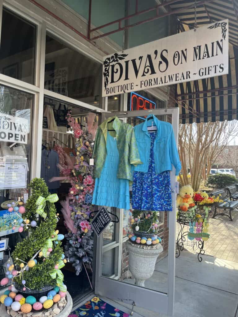 Uptown Diva’s on Main boutique offers warm hospitality, formalwear, gifts, and unique fashion in a w.
