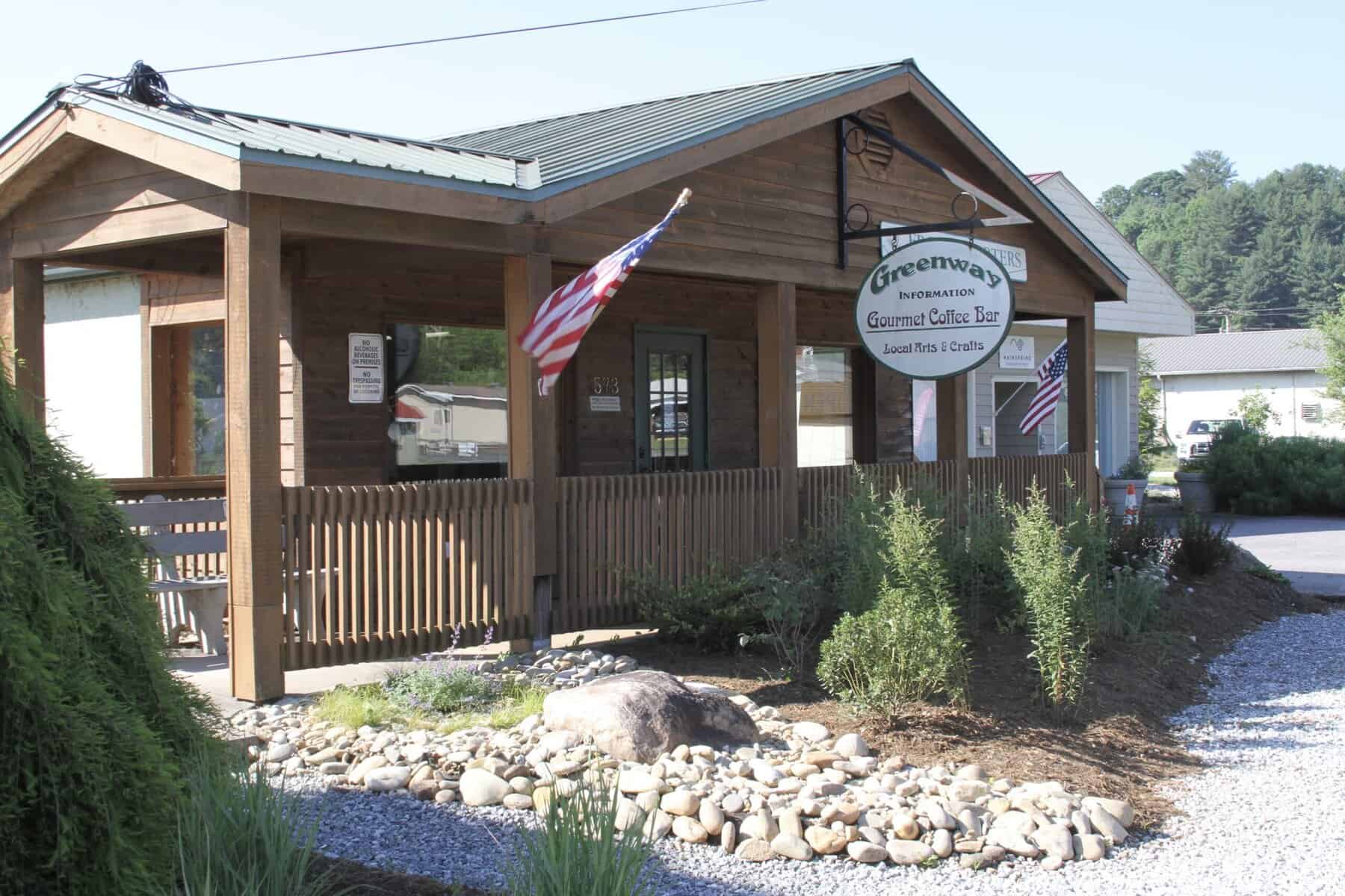 Live, Saturday Mid-Day Music