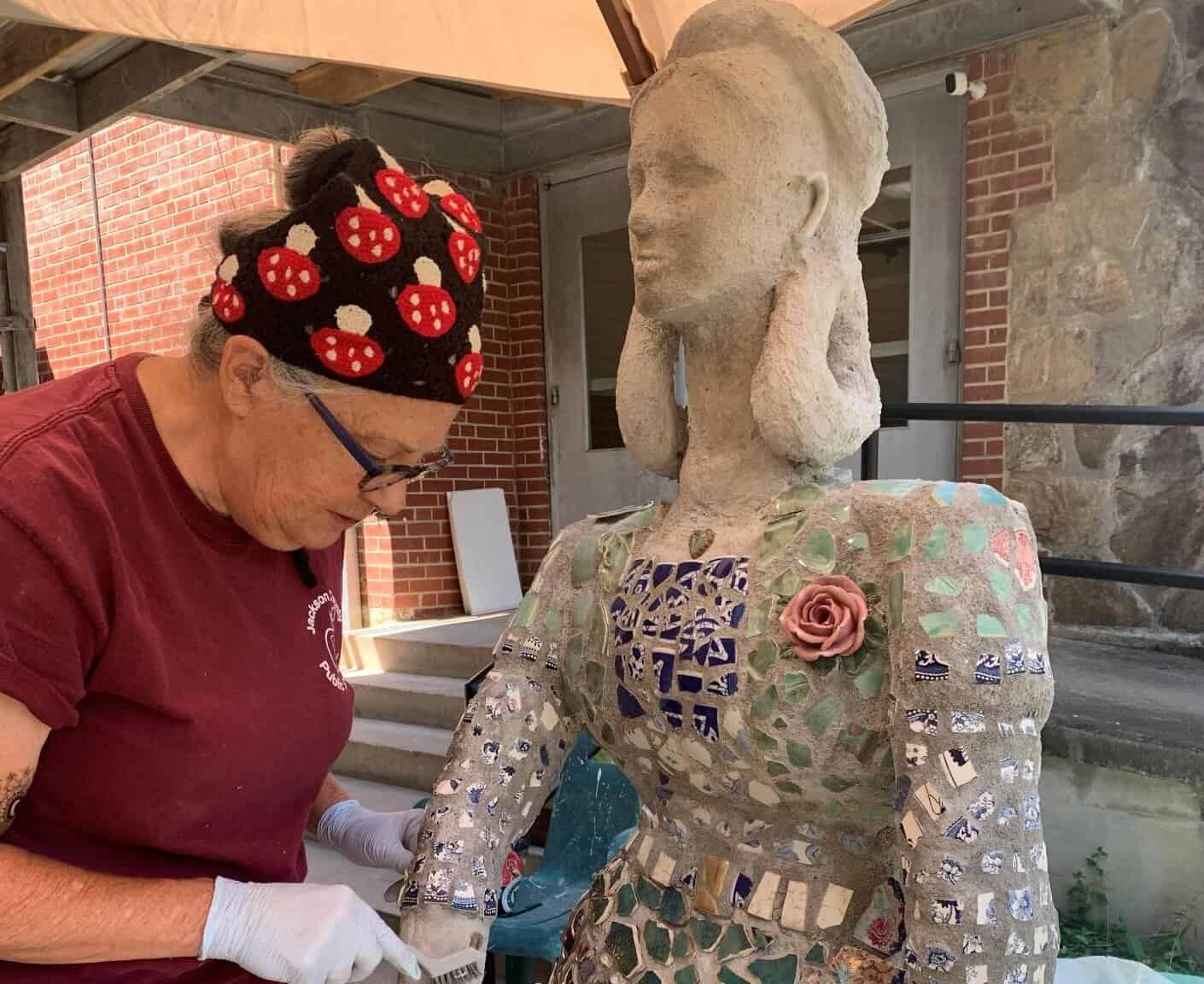 Local artist creates mosaic sculpture