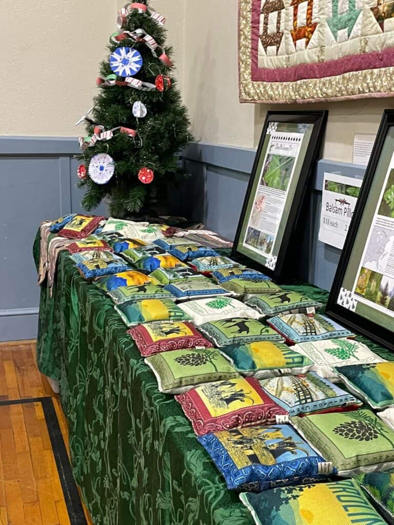 Christmas Tree and Quilt Display at Cowee Christmas.