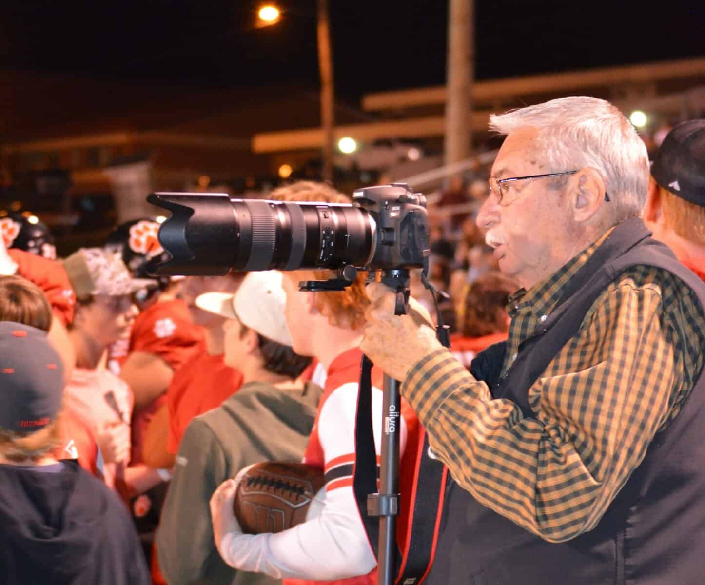Photographer Ronnie Vanhook captures Macon County athletes 