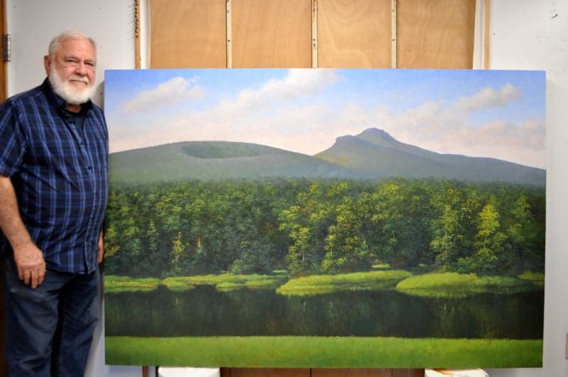 Franklin artist Jon Houglum was born a painter with an artist’s heart