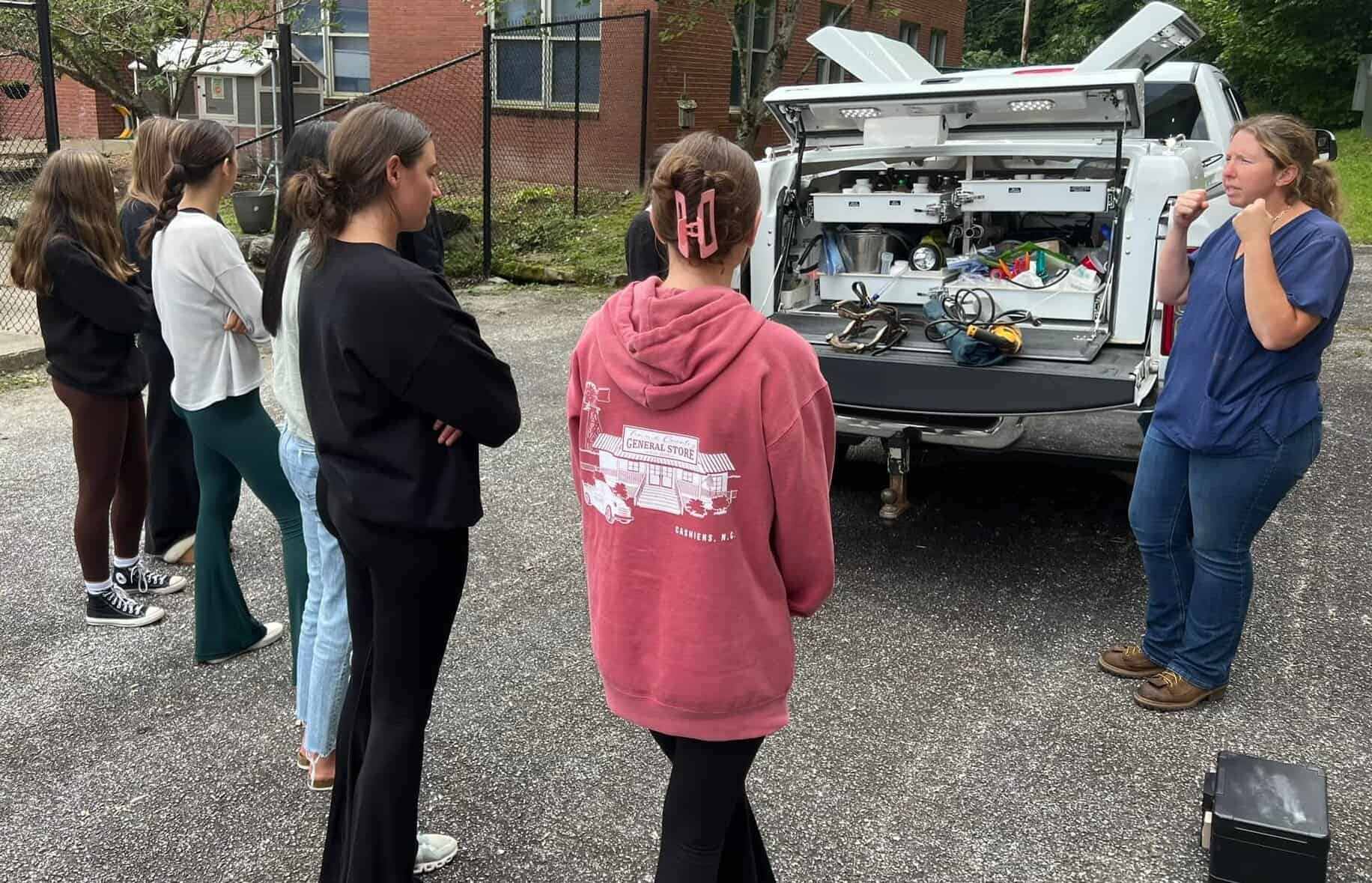 No slow season for mobile country vet