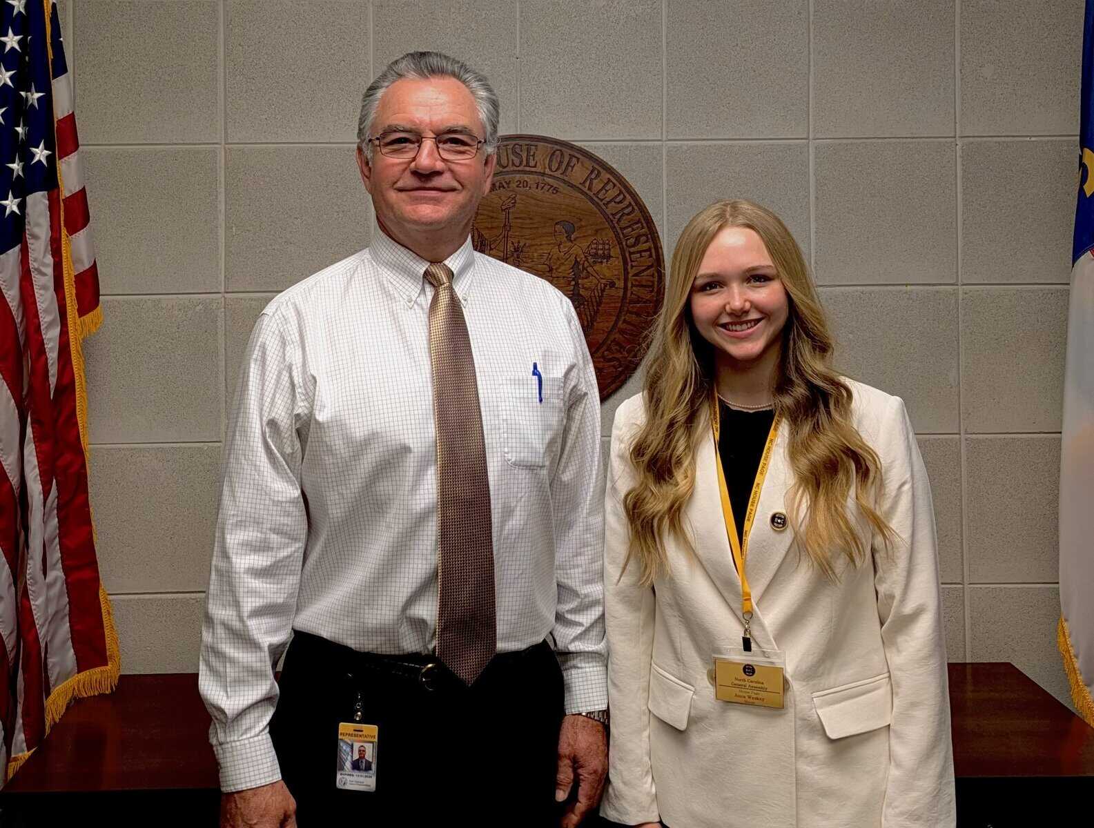 Program provides students a glimpse into state government