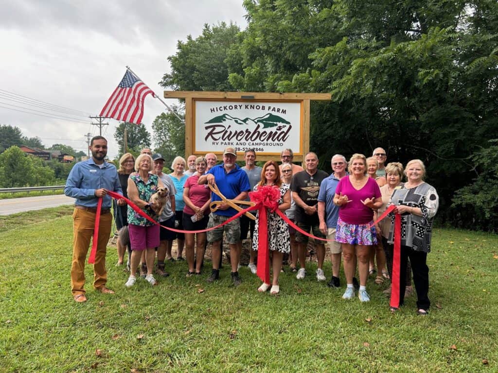 Ribbon cutting ceremony at Hickory Knob Farm Riverbend Park.