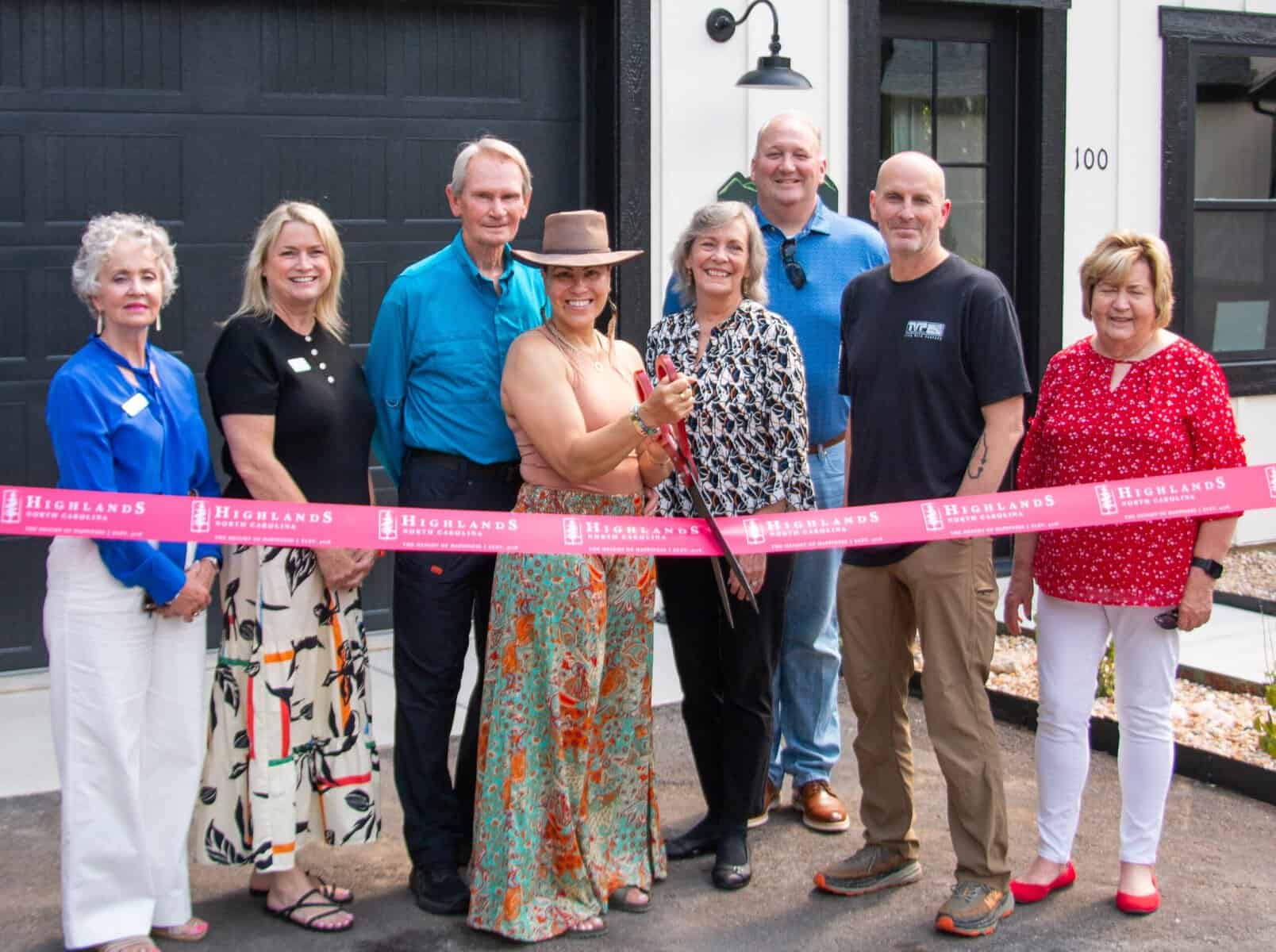 Highlands Peaks Retreat ribbon cutting with Highlands and Franklin chambers