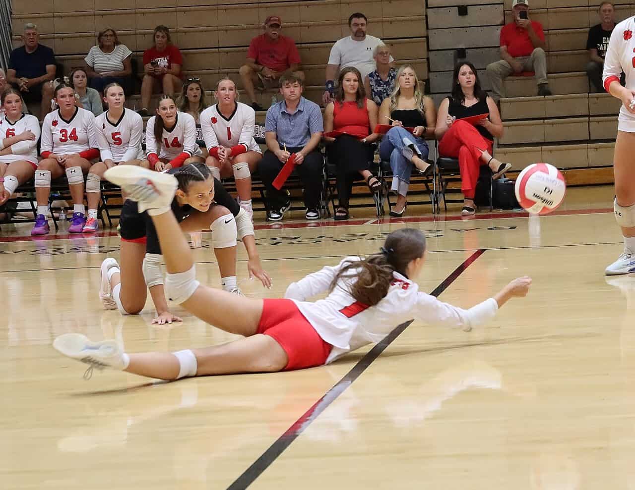 Volleyball sweep streak continues