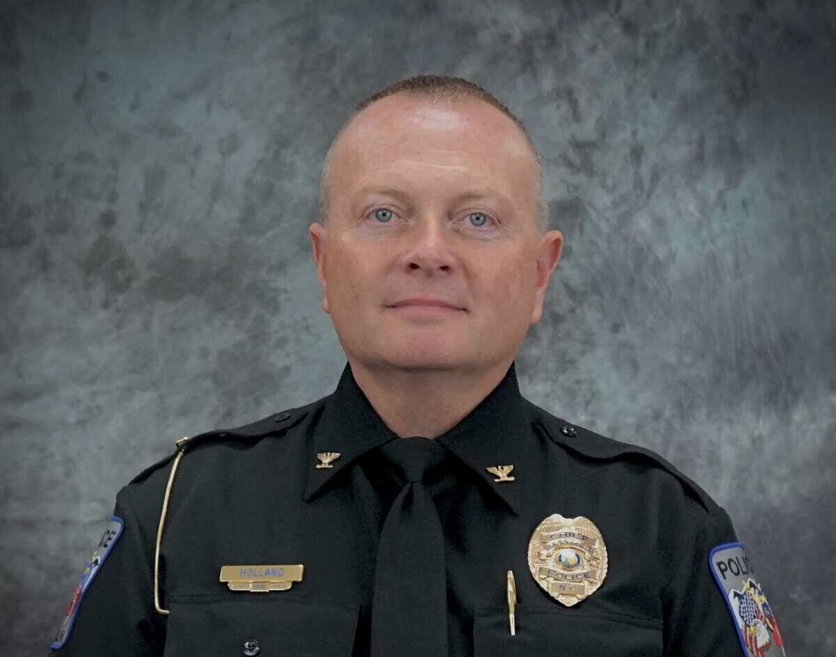 Franklin Police Chief Holland Announces Retirement